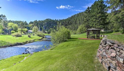 Creekside Rapid City Cabin with Deck on 30 Acres! - Foto 2