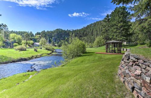 Creekside Rapid City Cabin with Deck on 30 Acres! - Foto 2