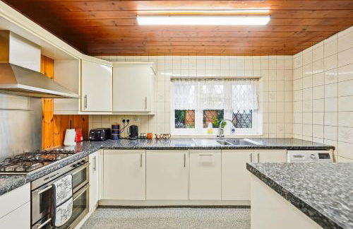 Sally's 4 Bed Home in St Albans - Foto 42