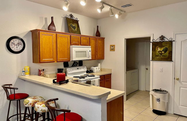 Four Bedroom Pool Home -- 303 EP Four Bedroom Pool Home - Foto 12