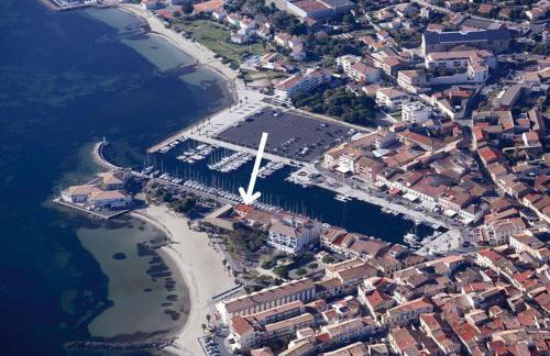 Maison entre port et plage - Photo 10