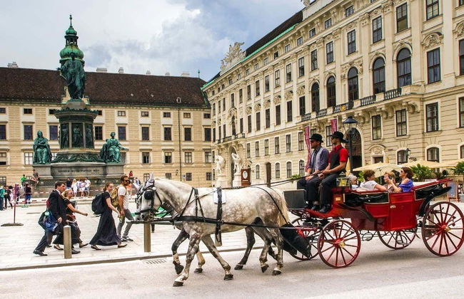 Vienna Private Tour - Photo 2