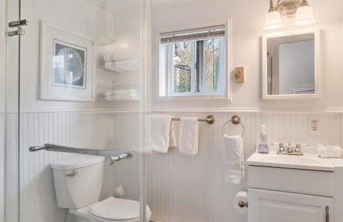 Seaside Stay: Waterfront with Views & Beach Access - Foto 9