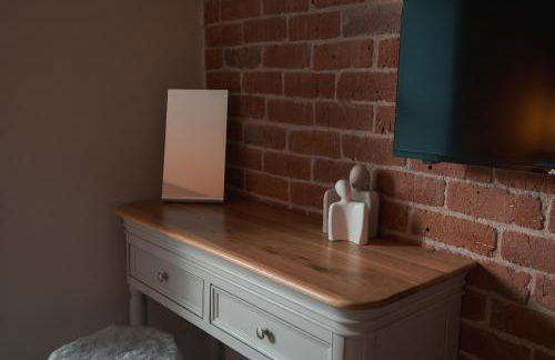 The Jodrell Luxury Suites - Photo 13