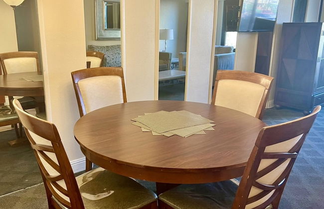 Jockey Resort Suites Center Strip - Foto 18