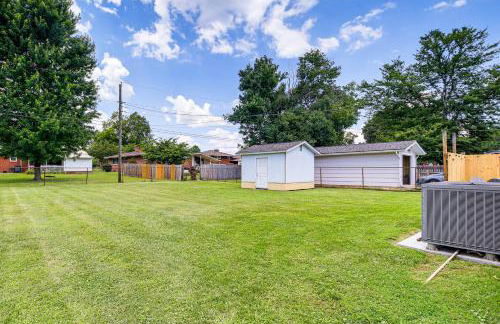 Retreat with Fenced Backyard in Kingsport! - Foto 24