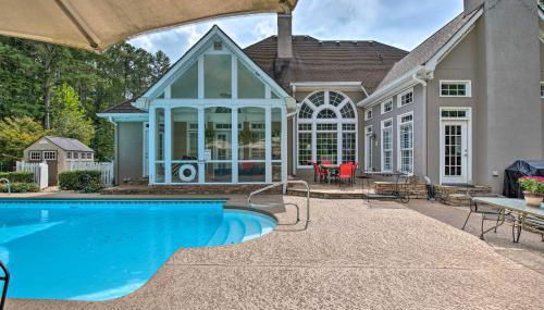 Secluded Acworth Mansion with Pool and Game Room! - Foto 2