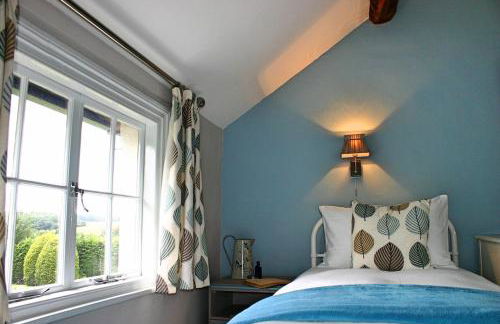 The Nest at Winnall Luxury 19th Century Cottage - Foto 22