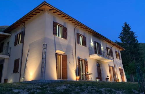 Agriturismo "Casale Perla" - Foto 1