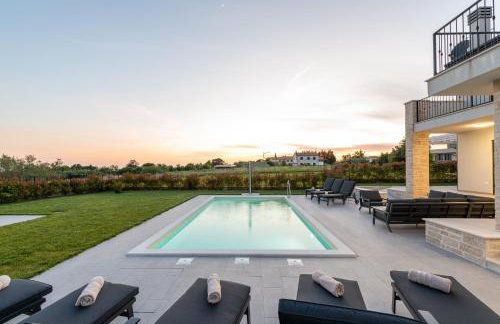 Villa Brtonigla, luksuzna kuća sa pogledom na more - Foto 35