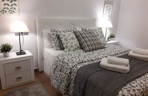 Periodista Luca de Tena, lujo y confort en pleno centro - Foto 16