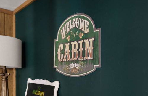 Riverfront Cabin Wood Stove Fire Pit & Grill - Foto 25