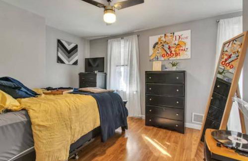 Studio near Arsenal Park l Street Parking - Foto 12