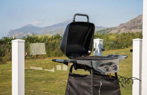 Cliff Top - Panoramic Sea Views with Spa & Hot Tub - Photo 9