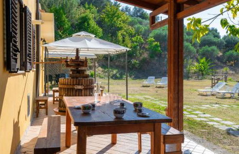 Lovely Home In Roseto Degli Abruzzi - Foto 12