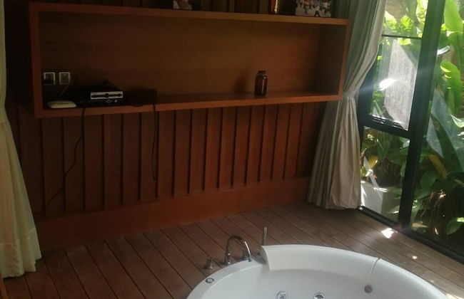 Luxury Amazing Jacuzzi Suite - Foto 5