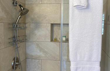 Casita Vino Dog-Friendly Vineyard Retreat & Stay - Photo 23