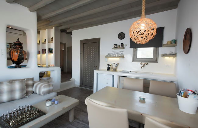 Amallini Suites Mykonos - Photo 32