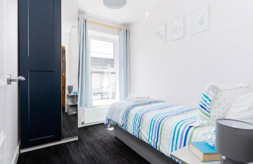 Ty Gwladus a Einion by Wales Escapes - Photo 19