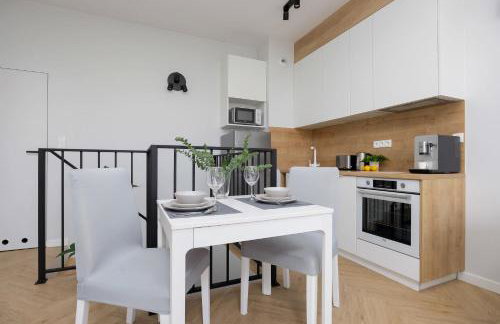 Modern Apartment by the Lake with Parking & Sauna in Zegrze by Noclegi Renters - Foto 14