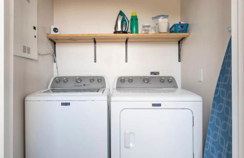 The Burgundy Penthouse Steps to the French Quarter - Foto 37