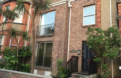 "The Penthouse Newquay" by Greenstay Serviced Accommodation - Spacious 3 Bed 3 Bath Apt with Sea Views, Sun Terrace & Private Parking - Perfect For Families, Small Groups & Business Travellers - 5 Mins To Beaches, Shops & Restaurants - Dog Friendly - Foto 62