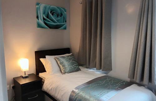 Silverlight's Place - 2BR Home in Central Oldbury - Foto 14