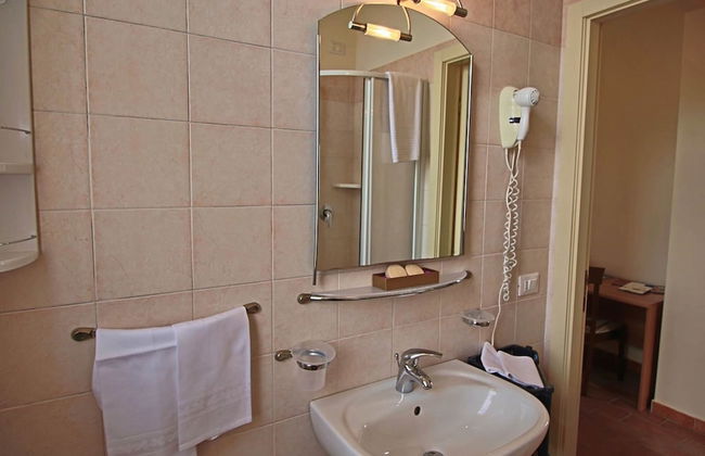 Apartment in Piticchio With Pool and BBQ - Photo 13