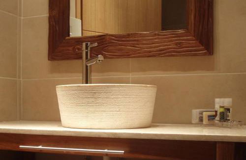 Astrolabe Hotel - Photo 63