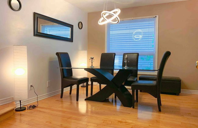 Spacious Family Home Close To Downtown With King Bed Num1 - Photo 13