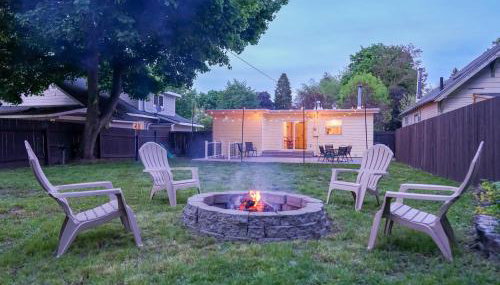 Charming Midtown Cottage Walkable & Cozy - Foto 3