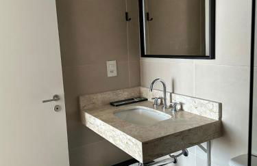 Studio moderno com vista incrível e garagem - Foto 34