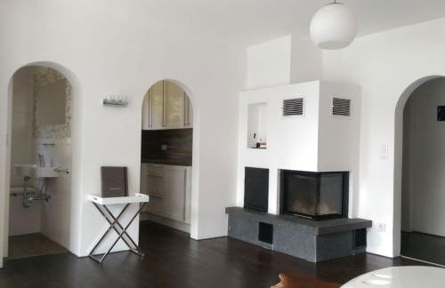 Holiday Home in Süd-Waldhanglage mit Seeblick by Interhome - Foto 5