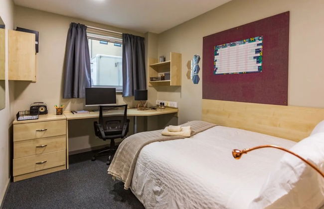 Student Only Buchanan View - Photo 5