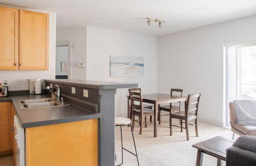 Spacious Third Ward Apt Near Summerfest with Balcony - Foto 6