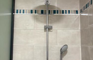 Appart'hotel61 OFFRE D'OUVERTURE Au pied de tous commerces & commodités ainsi que marché mercredi & samedi - Foto 61