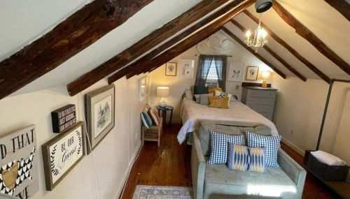 Cozy Tinyhouse JMUDowntown Fire Pit Yard - Photo 4