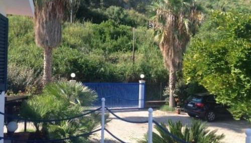 Villa Delfino Blu con accesso diretto al mare dalla scogliera e privacy impagabile. - Foto 2, Garden, Garden view