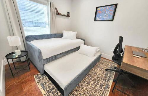 SkyHouse JC - New 3BR Apt with Private Rooftop - Foto 12