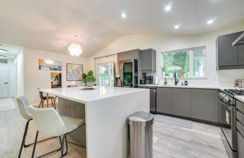 2 Mi to Lake Sammamish State Park! Modern Duplex - Foto 7