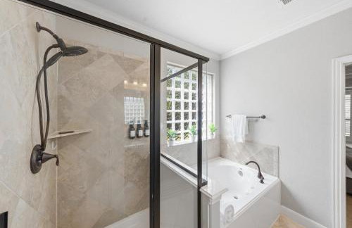 Cozy 4bdrm 3bath Home in The Woodlands - Photo 63