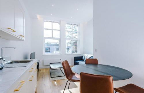 Stylish 1-Bedroom Getaway in Sale - Photo 6