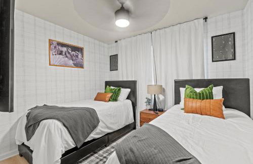 NEW 5 Star Luxury-Masters-Hot Tub-Fire Pit-EV Char - Foto 27