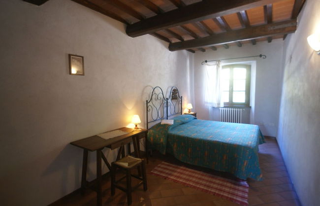 Spacious Holiday Home in Montone - Foto 3