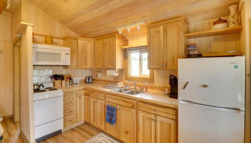 Lake Access, Deck Rustic Retreat in Kalispell! - Foto 5