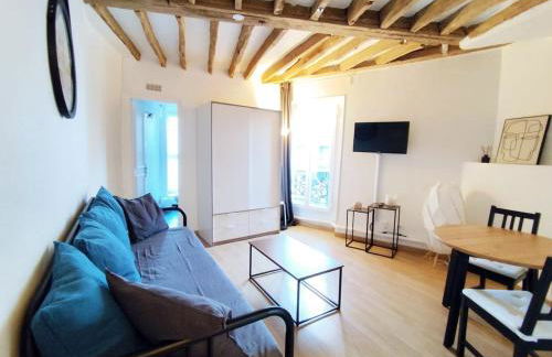 Cosy studio, proche HEC et gare - Foto 12