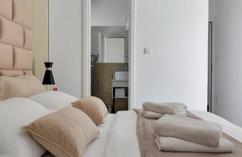 Modern villa with private pool - Foto 17