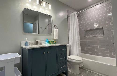 Quantico Graduation Home Visit DC 5 bedrooms 2 King Beds Stafford - Foto 66