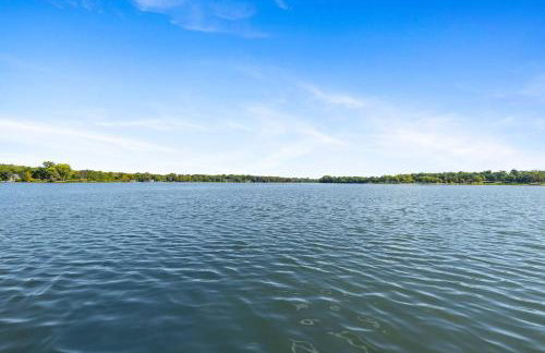 Lakefront Home on Pike Lake with Private Dock and Firepit - Foto 31