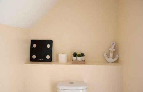 Cosy Milton Keynes Retreat with 2 Bedrooms - Photo 18